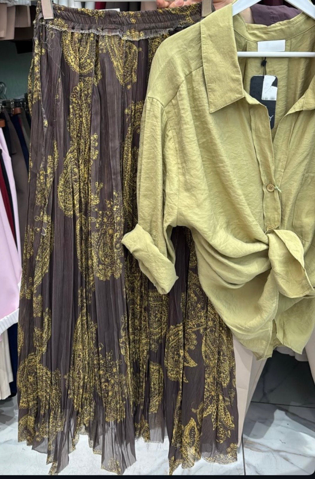 Ensemble jupe chemise